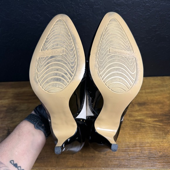 Bandolino Two Tone Wingtip Oxford Heels Black Patent Cream Leather 10M - Picture 5 of 7